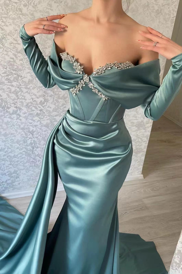 Sweetheart Portrait Long Sleeves Mermaid Prom Dress with Rhinestone Ruffles