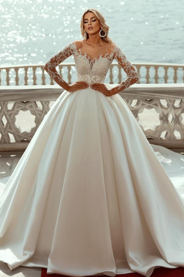 Bmbride Sweetheart Long Sleeves Chapel Train Satin Ball Gown Wedding Dress with Pearls