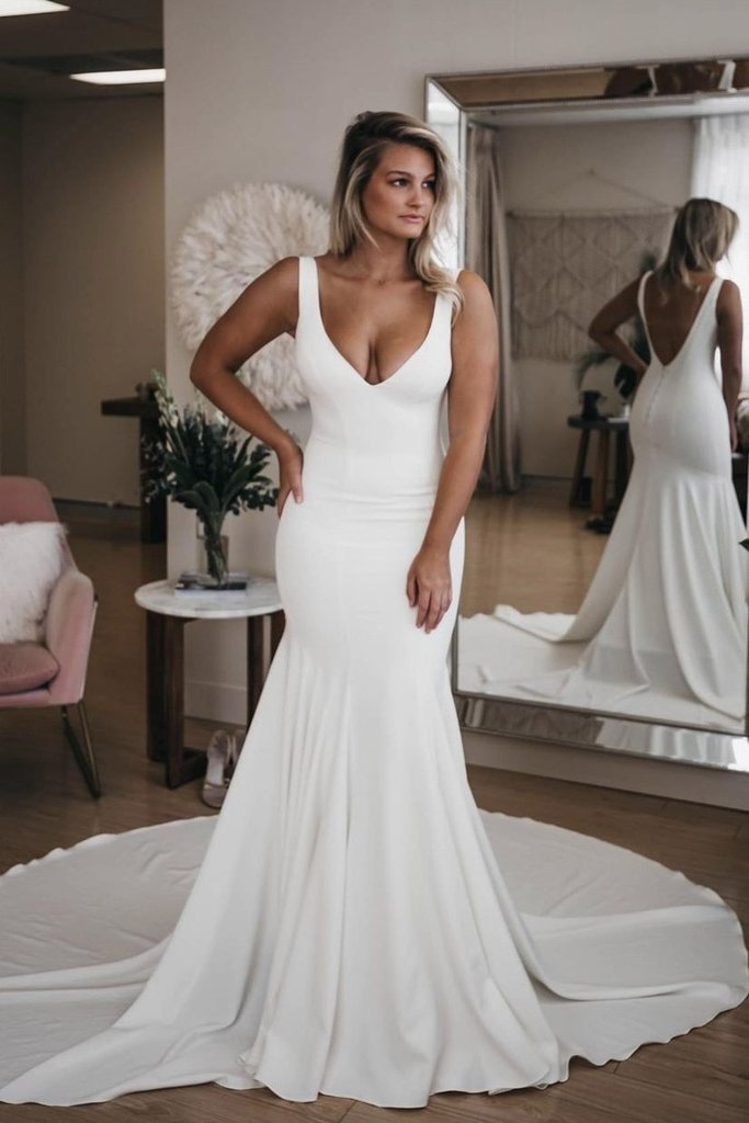 Bmbride V Neck Mermaid Long Train Backless Beach Wedding Dress