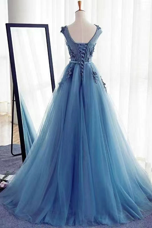 Gorgeous Jewel Sleeveless A-Line Tulle Prom Dress With Appliques