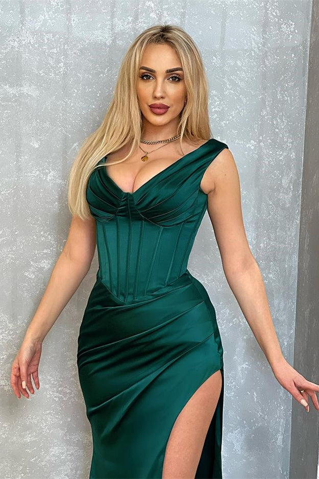 Elegant Dark Green V-Neck Sleeveless Evening Dress Mermaid Style With Split