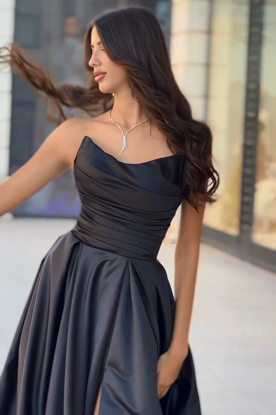 Black Sleeveless Strapless Prom Dress with Slit