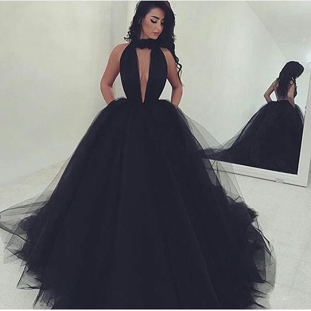 Evening Dress High-Neck Tulle in Black