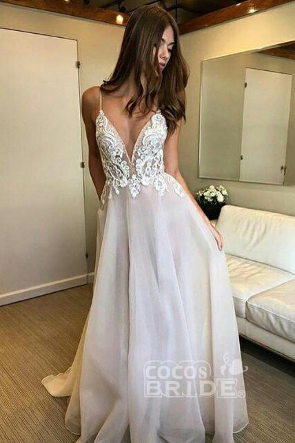 Bmbride Beach Wedding Dress with Deep V-neck Spaghetti Straps and Lace Applique