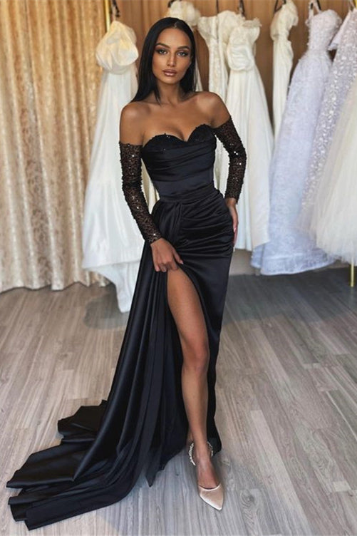 Sweetheart Short Sleeves Black Prom Dress With Slit Pleated
