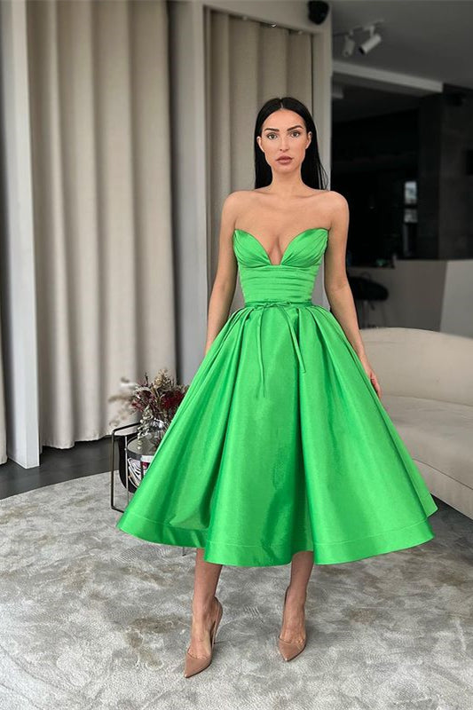 Sweetheart Short Evening Dress in Green A-Line with Pockets