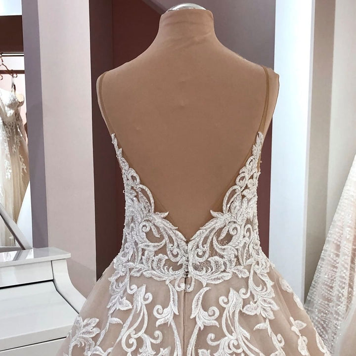 Bmbride A-Line V-neck Spaghetti Straps Backless Appliques Lace Tulle Wedding Dress