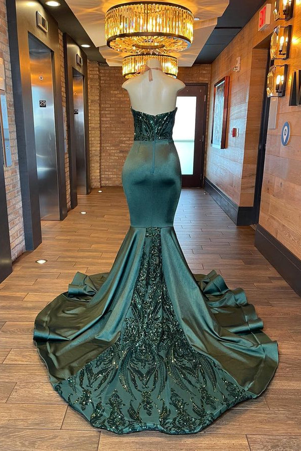 Elegant Evening Dress Dark Green Halter Sleeveless Appliques