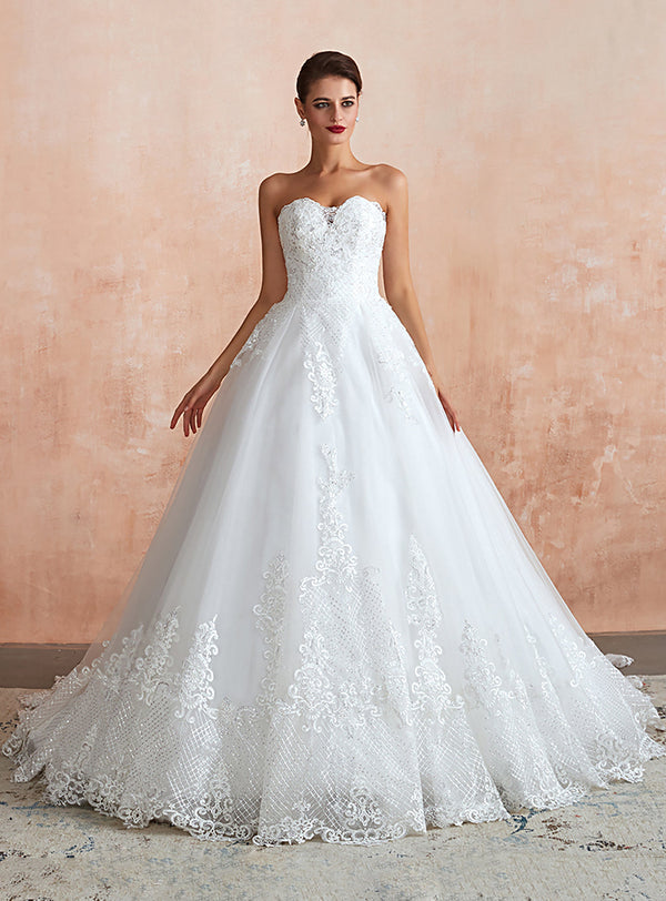 A-line Sweetheart Strapless Tulle Chapel Train Dress-koscy