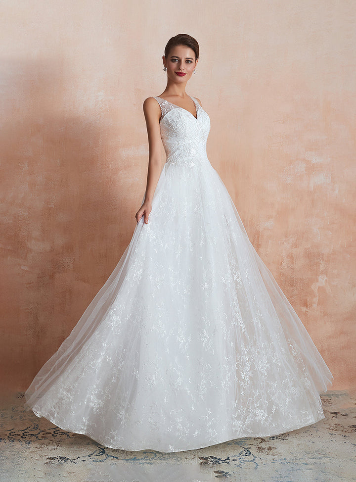 A-line V-Neck Tulle Lace Chapel Train Dress-koscy