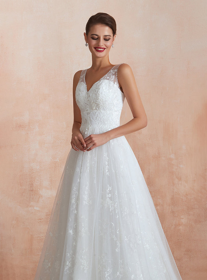 A-line V-Neck Tulle Lace Chapel Train Dress-koscy