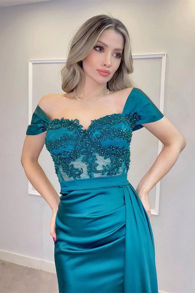 Off-the-Shoulder Evening Dress Featuring Appliques