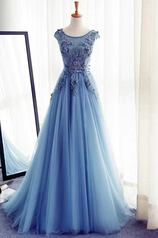 Gorgeous Jewel Sleeveless A-Line Tulle Prom Dress With Appliques