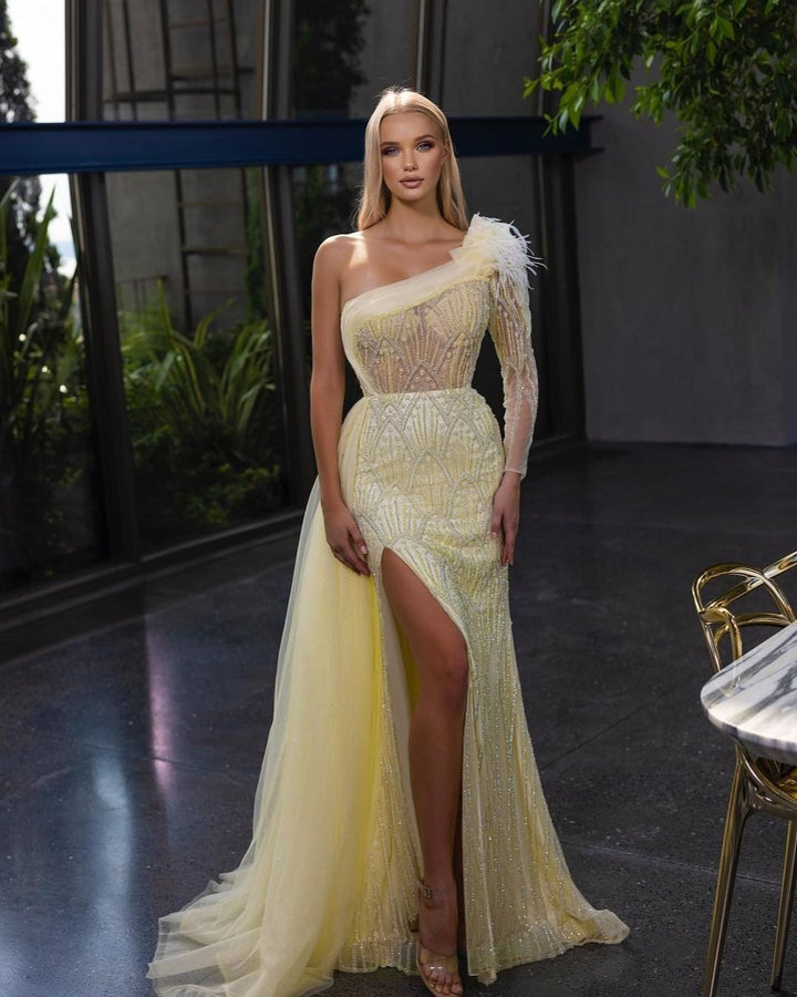 One Shoulder Prom Dress Yellow Long Sleeveless Beads High Slit