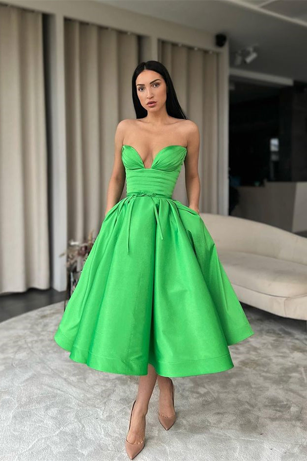 Sweetheart Short Evening Dress in Green A-Line with Pockets