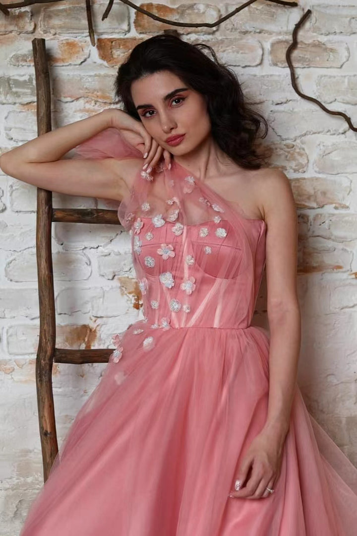 One Shoulder Sleeveless Tulle Prom Dress With Appliques