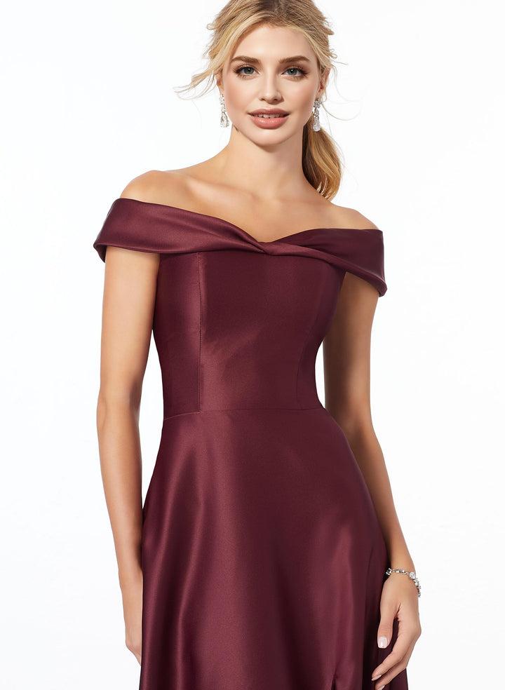 Off-The-Shoulder A-Line Bridesmaid Dresses With Pockets in Red Satin